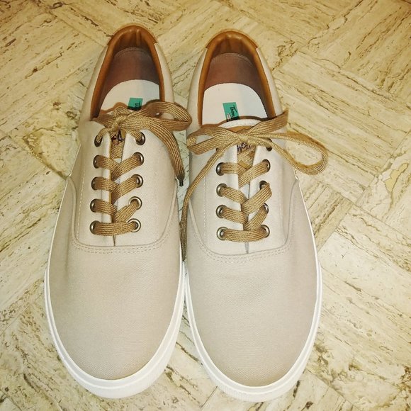 Tom McAn Other - Tom McAn tennis shoes Size 11